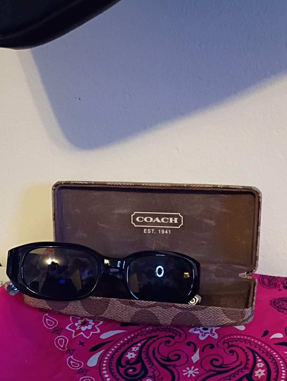 Coach sunglasses with coach sunglass case